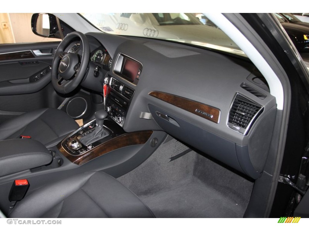2013 Audi Q5 2.0 TFSI hybrid quattro Black Dashboard Photo #74843114