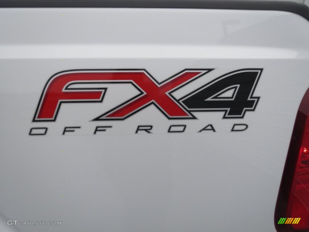 2013 F250 Super Duty XLT Crew Cab 4x4 - Oxford White / Steel photo #17