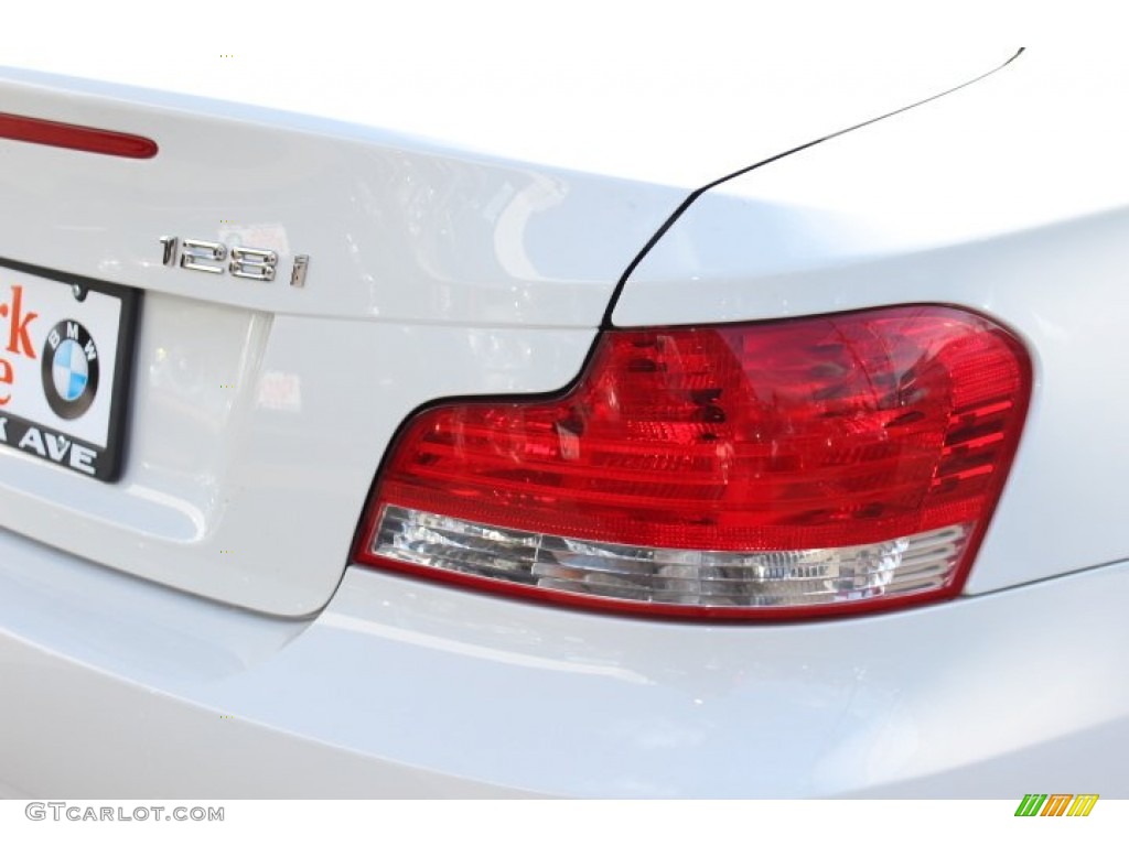 2011 1 Series 128i Coupe - Alpine White / Coral Red photo #22