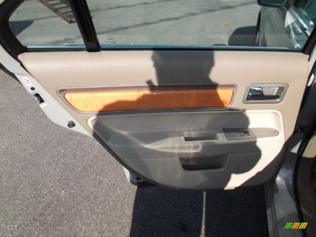2006 Zephyr  - Dune Pearl Metallic / Sand photo #11
