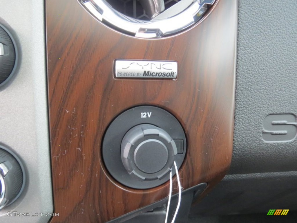2013 Ford F350 Super Duty Lariat Crew Cab 4x4 Controls Photo #74846086