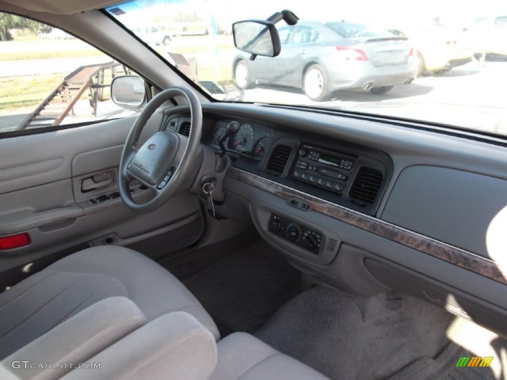 2000 Crown Victoria Sedan - Medium Grey Metallic / Light Graphite photo #6