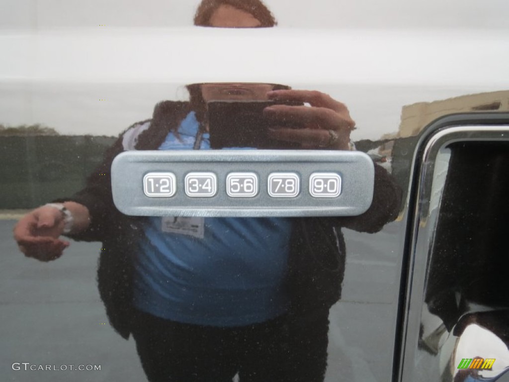 2013 F350 Super Duty Lariat Crew Cab 4x4 Dually - Kodiak Brown Metallic / Adobe photo #15