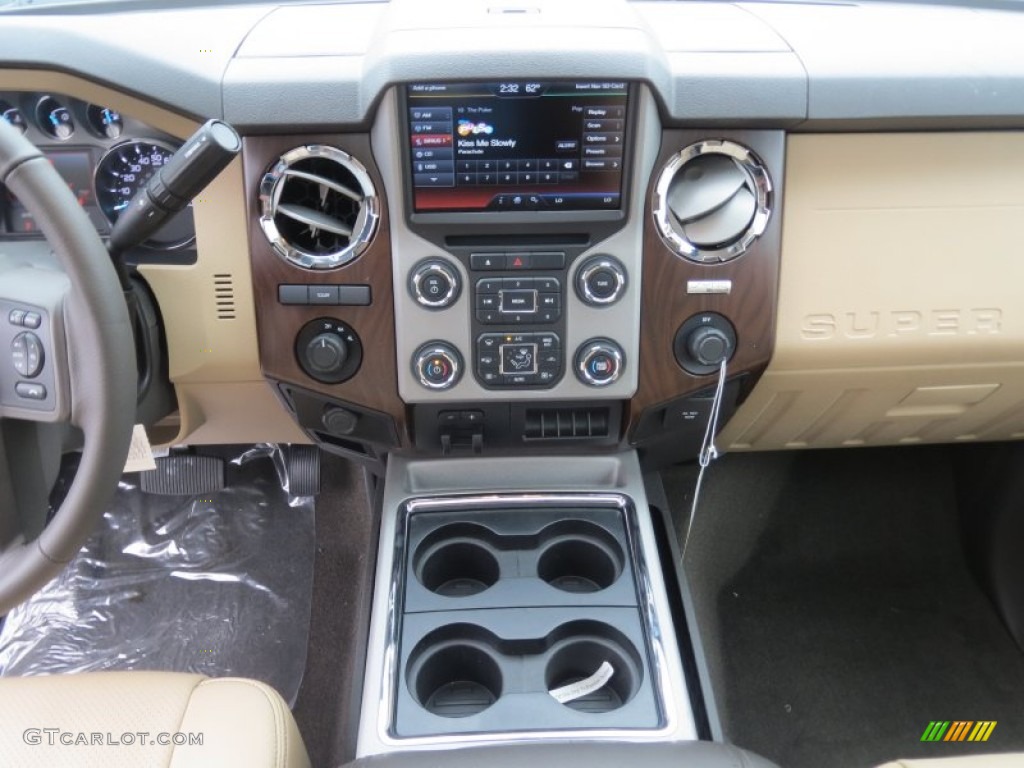 2013 F350 Super Duty Lariat Crew Cab 4x4 Dually - Kodiak Brown Metallic / Adobe photo #29