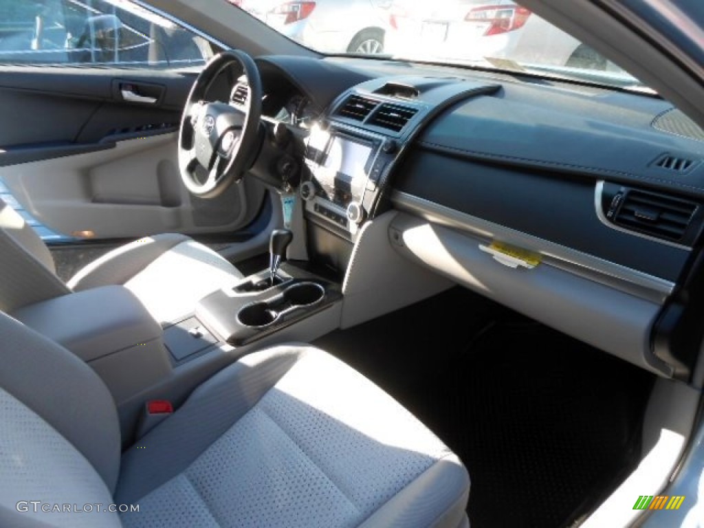 2012 Camry LE - Clearwater Blue Metallic / Light Gray photo #13