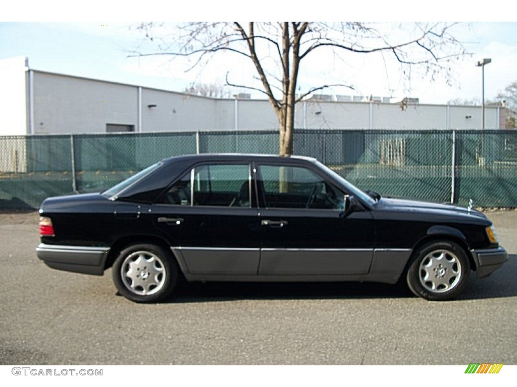 Black 1995 Mercedes-Benz E 300D Sedan Exterior Photo #74853998