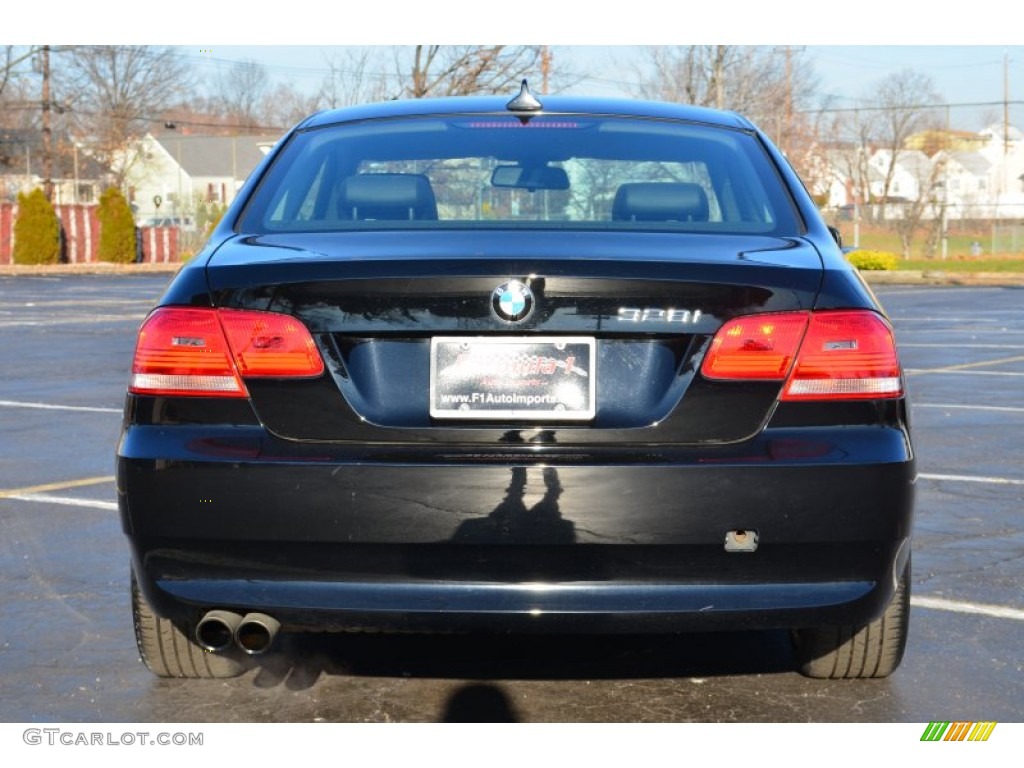 2010 3 Series 328i xDrive Coupe - Jet Black / Black photo #6