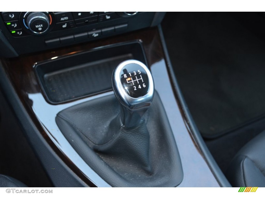 2010 3 Series 328i xDrive Coupe - Jet Black / Black photo #15