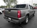 2007 Graystone Metallic Chevrolet Avalanche LT  photo #19