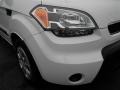 2010 Clear White Kia Soul 1.6  photo #2