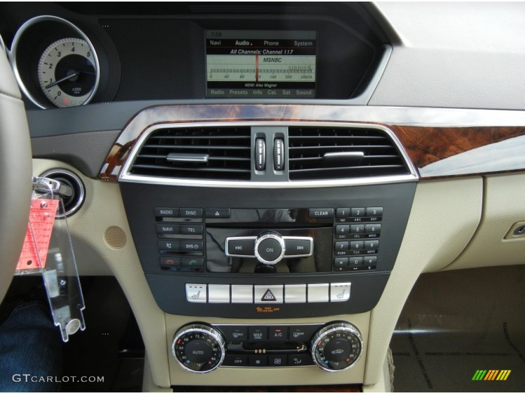 2013 Mercedes-Benz C 250 Luxury Controls Photos