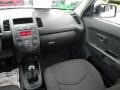 2010 Clear White Kia Soul 1.6  photo #29