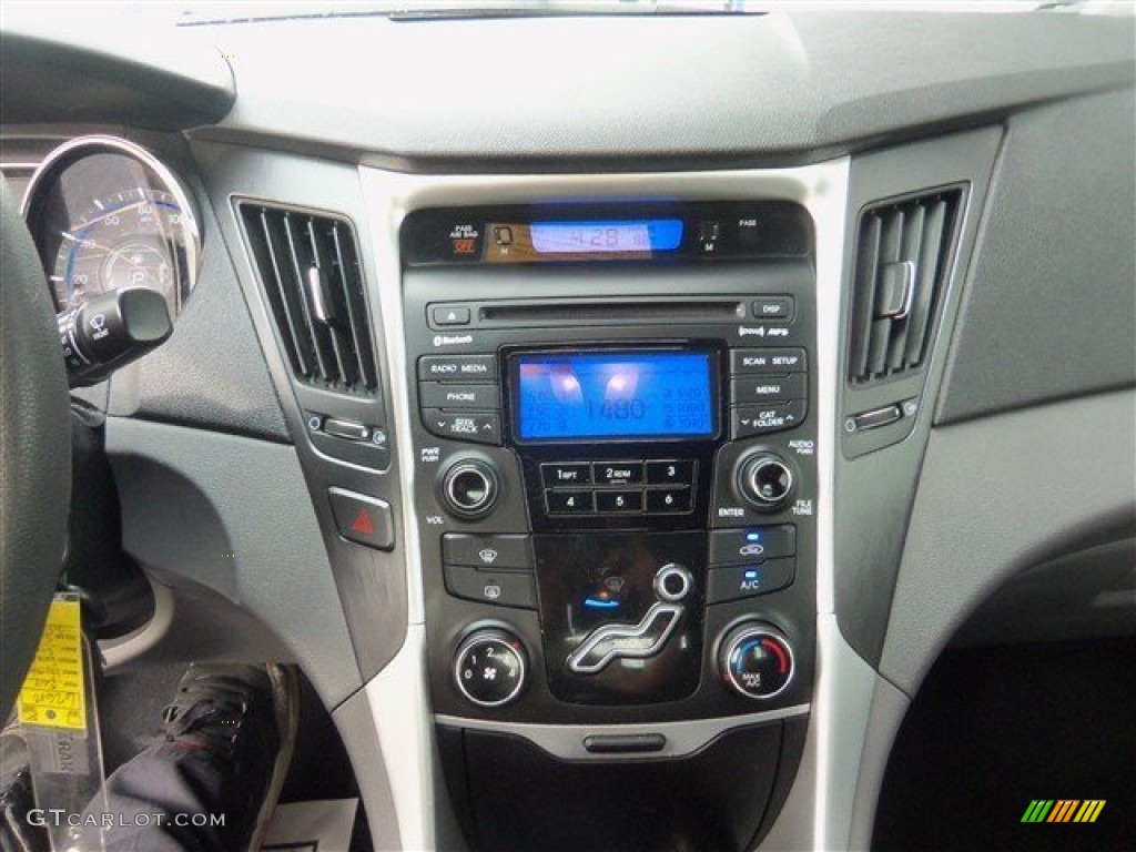 2012 Hyundai Sonata GLS Controls Photo #74859613