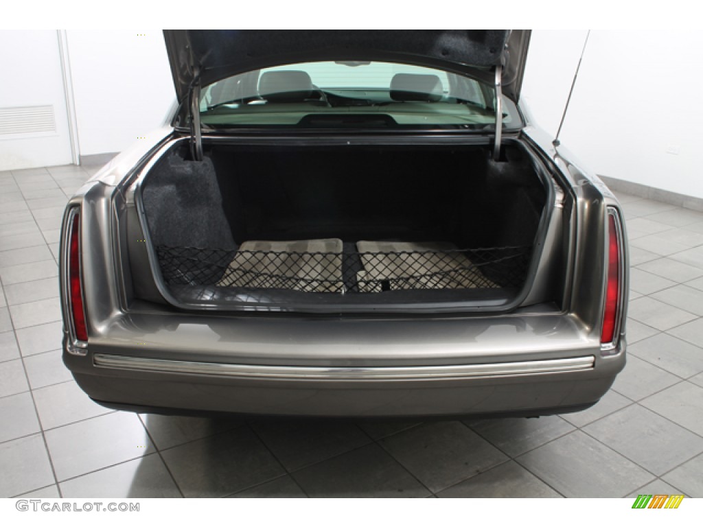 1999 Cadillac DeVille Sedan Trunk Photo #74860379