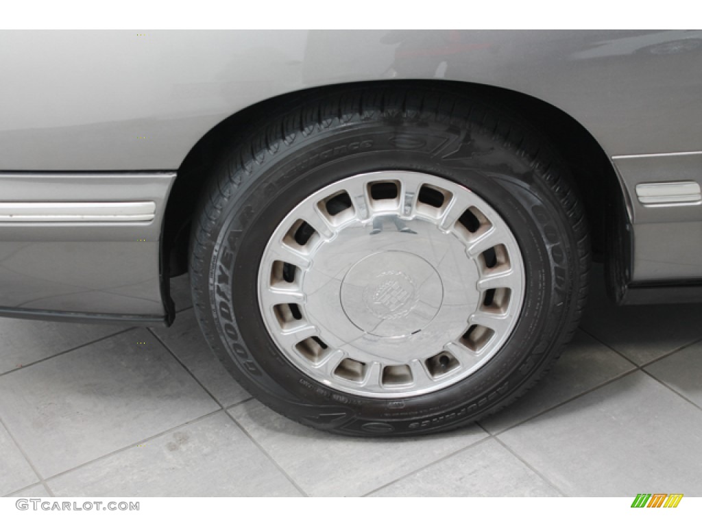 1999 Cadillac DeVille Sedan Wheel Photo #74860466