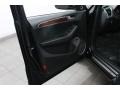 Brilliant Black - Q5 3.2 FSI quattro Photo No. 16