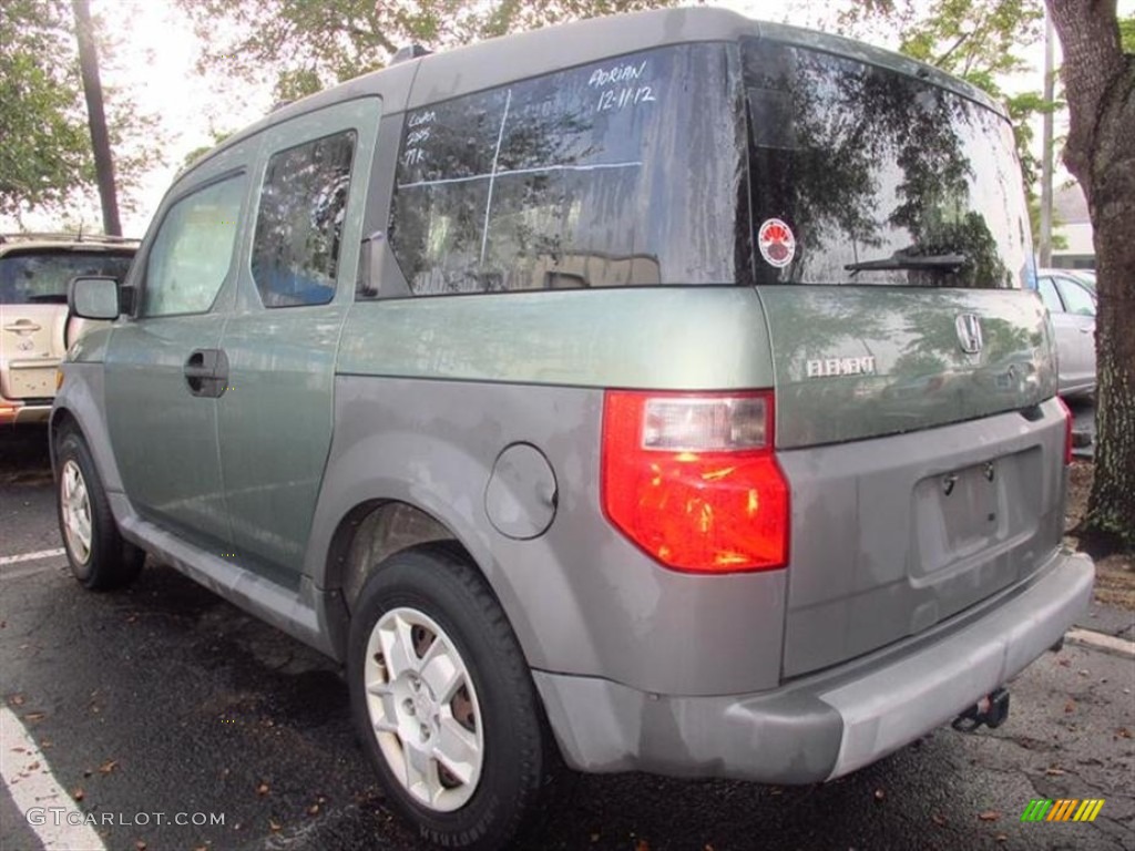 2005 Element LX - Galapagos Green Metallic / Black/Gray photo #2