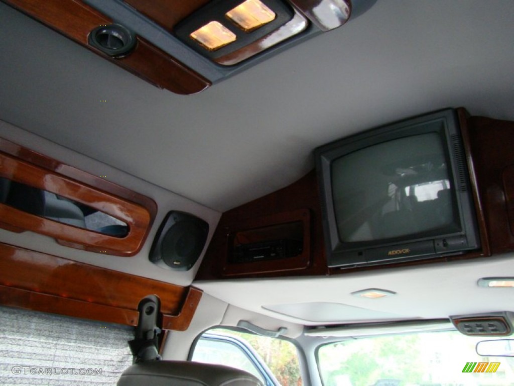 1998 Ram Van 1500 Passenger Conversion - Dark Spruce Metallic / Gray photo #16
