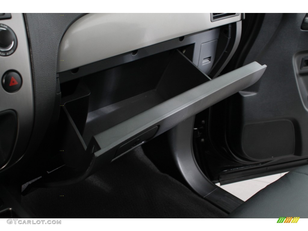 2012 Armada SV 4WD - Galaxy Black / Charcoal photo #22