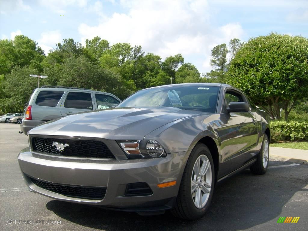 2010 Mustang V6 Coupe - Sterling Grey Metallic / Charcoal Black photo #7