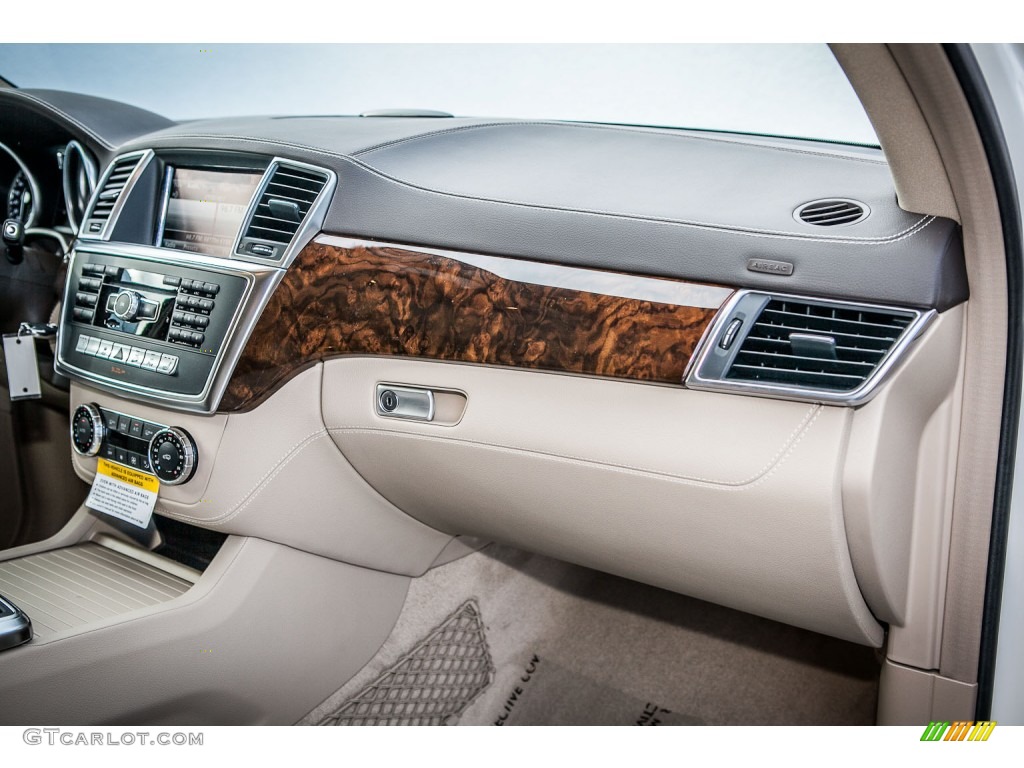 2013 Mercedes-Benz ML 550 4Matic Black Dashboard Photo #74870859