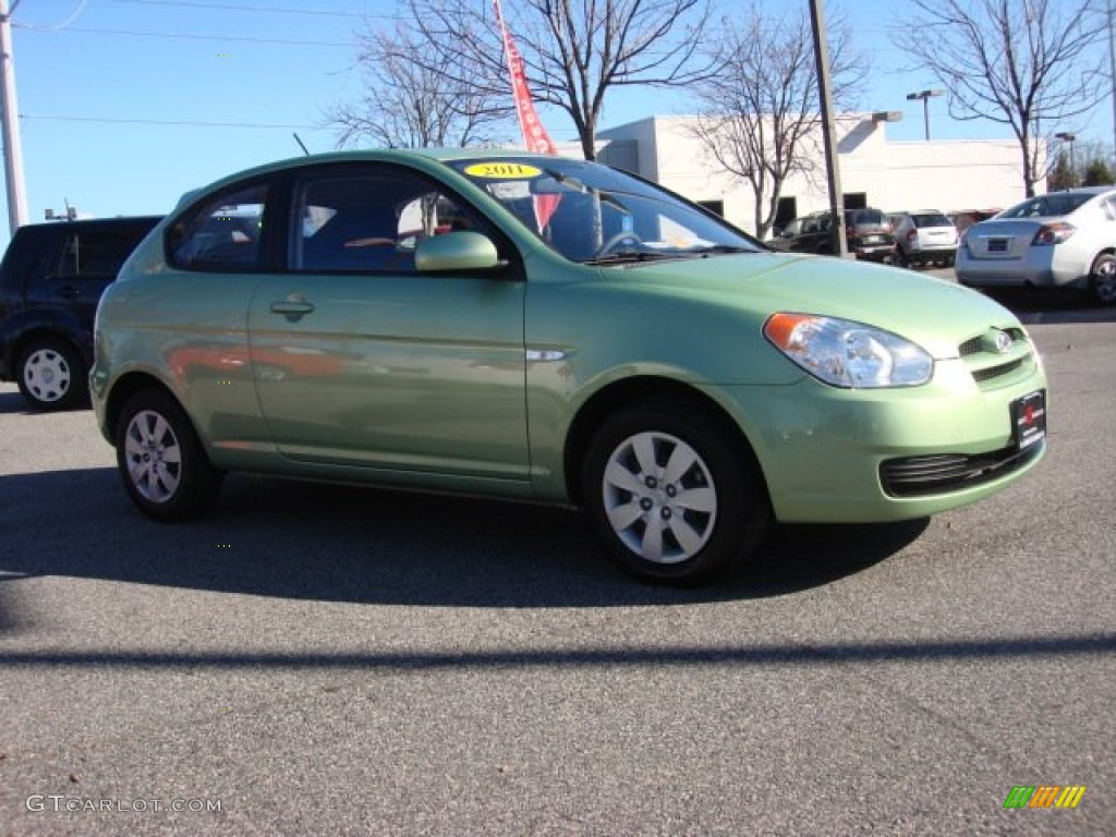 2011 Accent GS 3 Door - Apple Green Metallic / Black photo #2