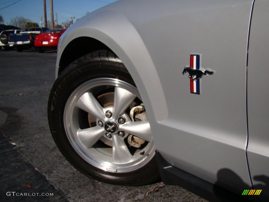 2007 Mustang V6 Premium Convertible - Satin Silver Metallic / Dark Charcoal photo #27