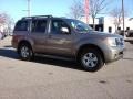 Granite Metallic - Pathfinder SE Photo No. 2