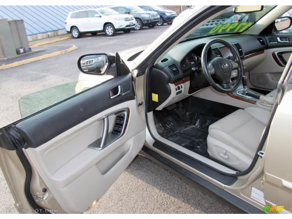 2009 Outback 2.5i Limited Wagon - Harvest Gold Metallic / Warm Ivory photo #15