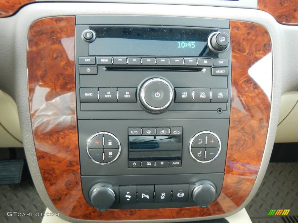 2013 Chevrolet Silverado 2500HD LTZ Crew Cab 4x4 Controls Photo #74878529