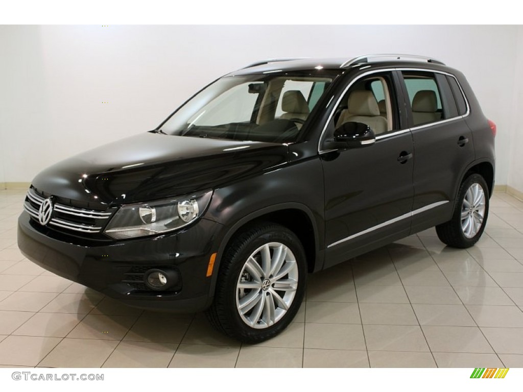 2012 Tiguan SE 4Motion - Deep Black Metallic / Beige photo #3