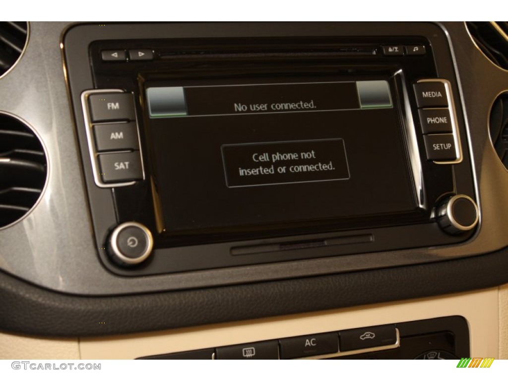 2012 Tiguan SE 4Motion - Deep Black Metallic / Beige photo #15