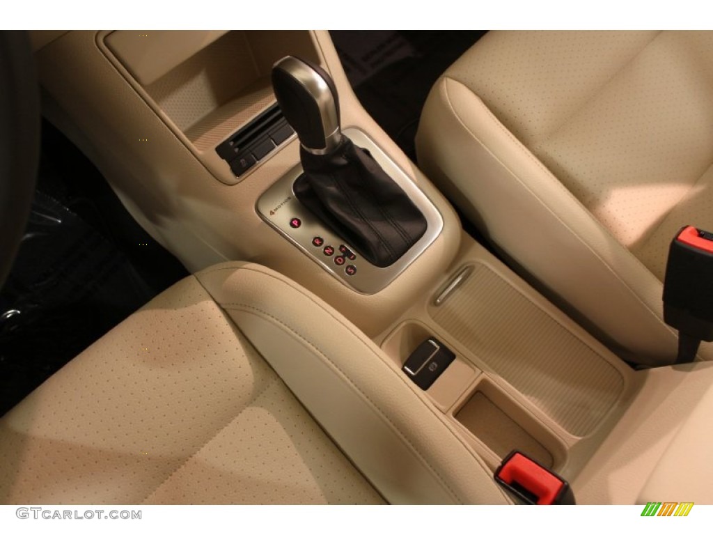 2012 Tiguan SE 4Motion - Deep Black Metallic / Beige photo #17