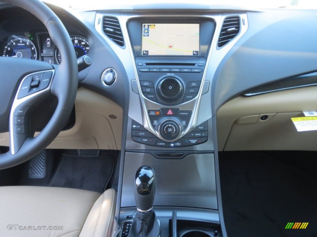 2013 Hyundai Azera Standard Azera Model Controls Photo #74881206