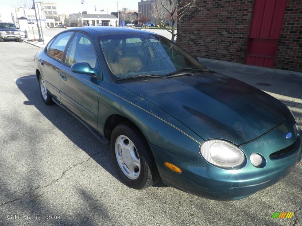 1996 Taurus GL - Pacific Green Metallic / Beige photo #1