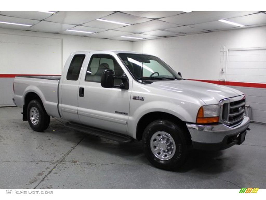 2001 F250 Super Duty XLT SuperCab - Silver Metallic / Dark Denim Blue photo #1