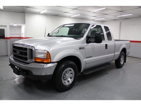 2001 Ford F250 Super Duty XLT SuperCab Data, Info and Specs