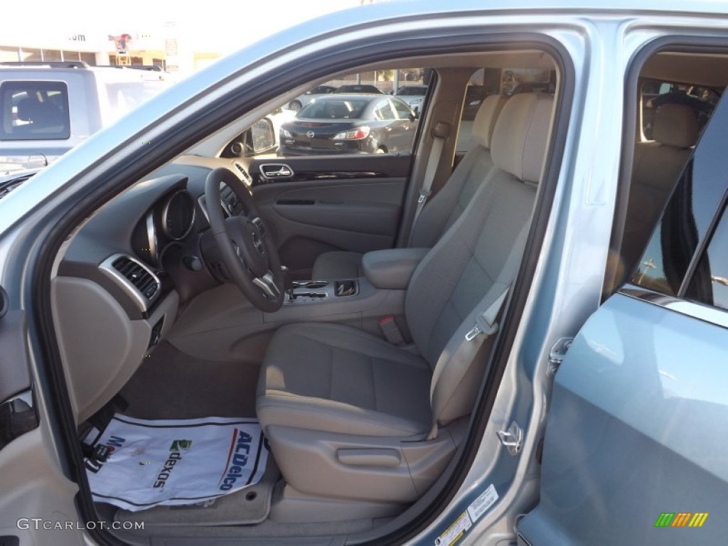 2013 Grand Cherokee Laredo - Winter Chill Pearl / Dark Graystone/Medium Graystone photo #10