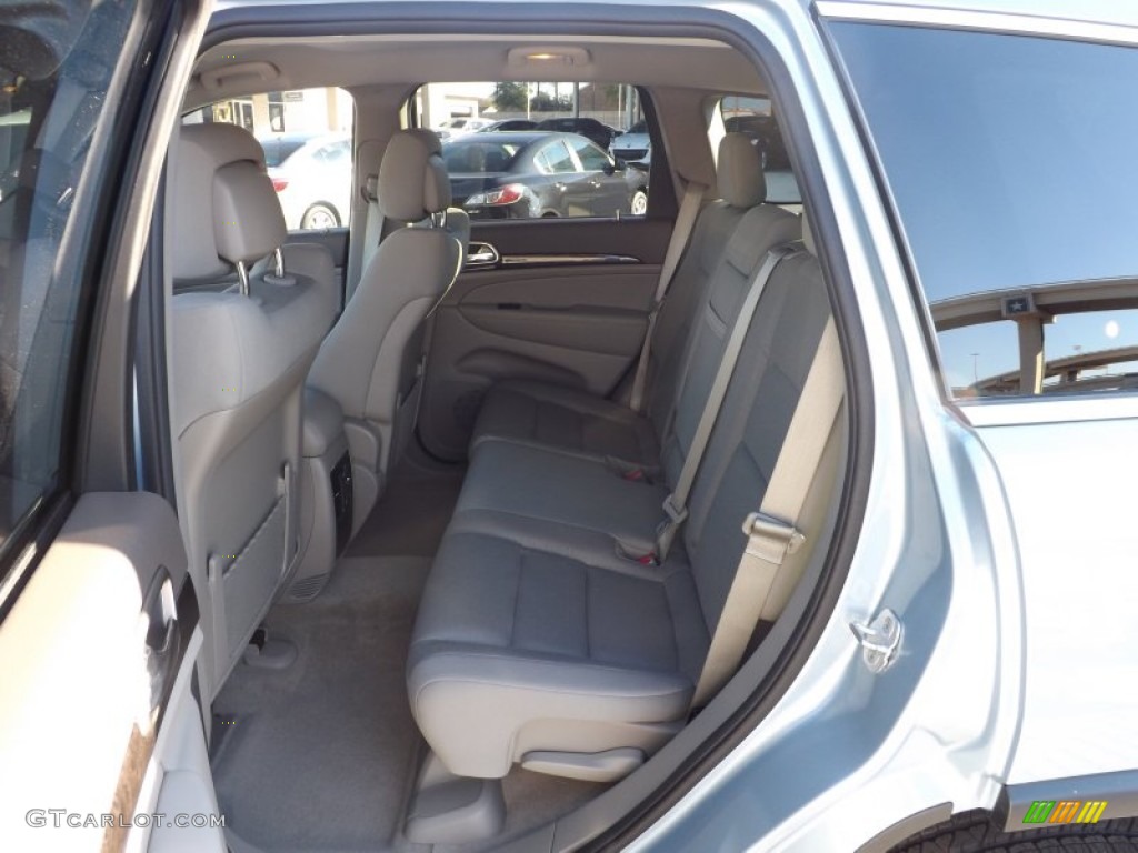 2013 Grand Cherokee Laredo - Winter Chill Pearl / Dark Graystone/Medium Graystone photo #11