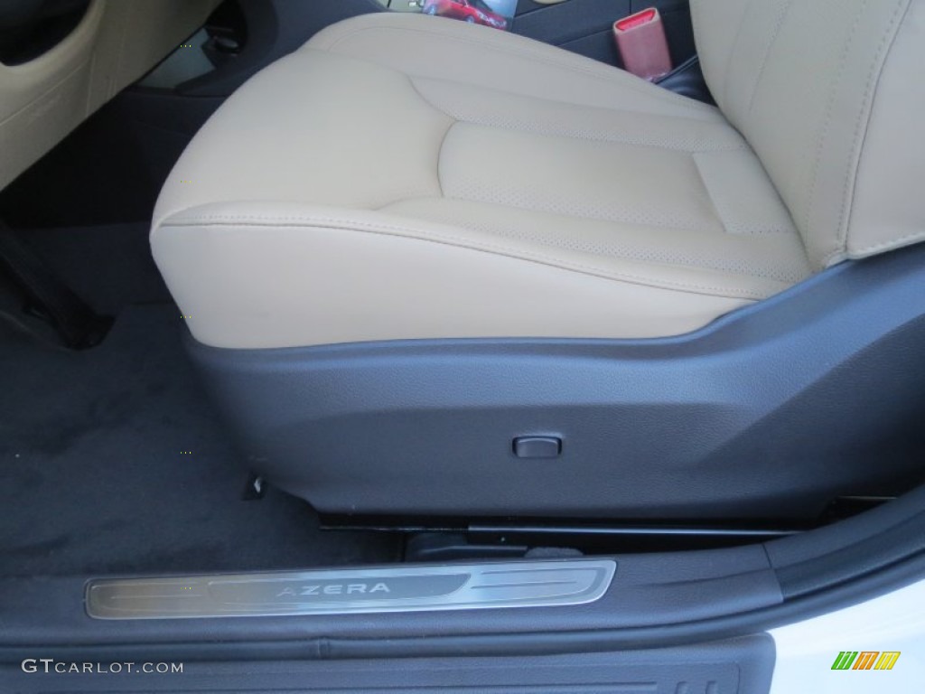 2013 Hyundai Azera Standard Azera Model Front Seat Photo #74882685