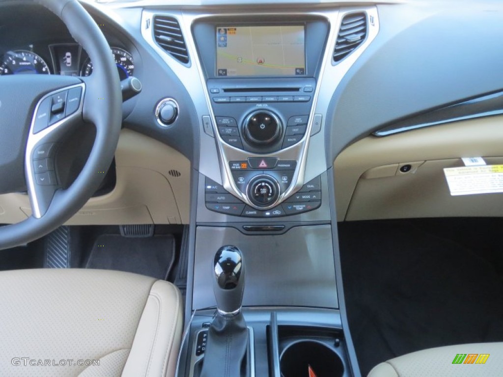 2013 Hyundai Azera Standard Azera Model Controls Photo #74882730