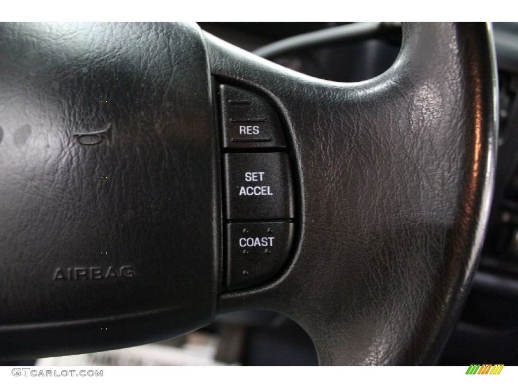 2001 Ford F250 Super Duty XLT SuperCab Controls Photo #74883000