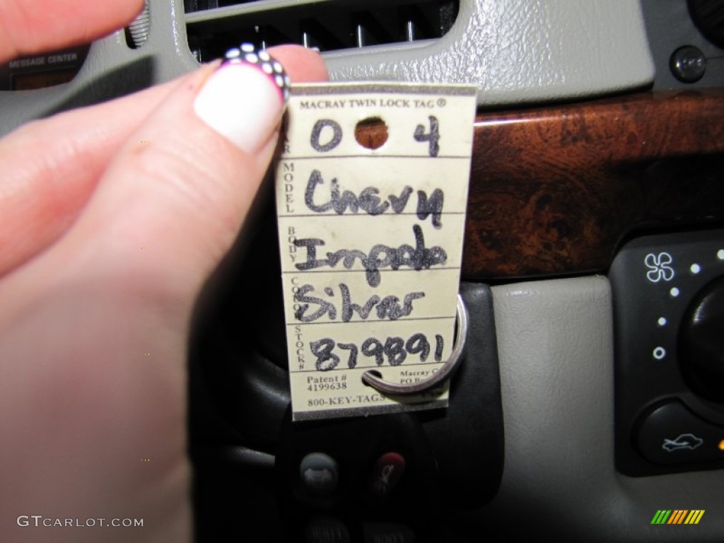 2004 Impala LS - Galaxy Silver Metallic / Medium Gray photo #25