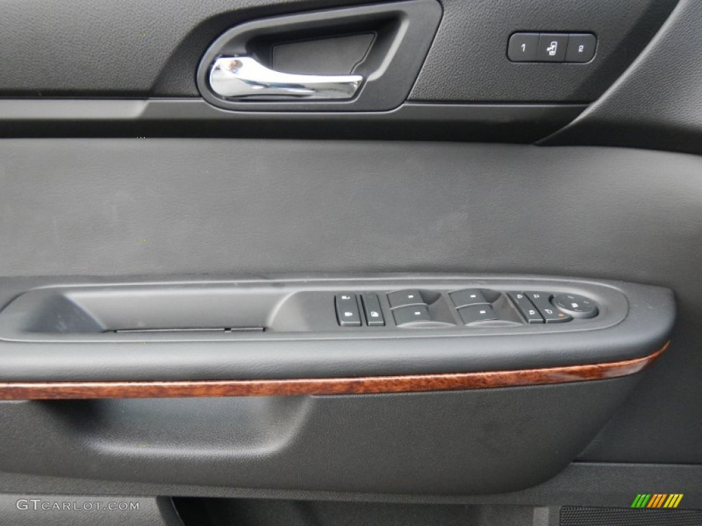 2013 Chevrolet Traverse LTZ AWD Controls Photo #74887974