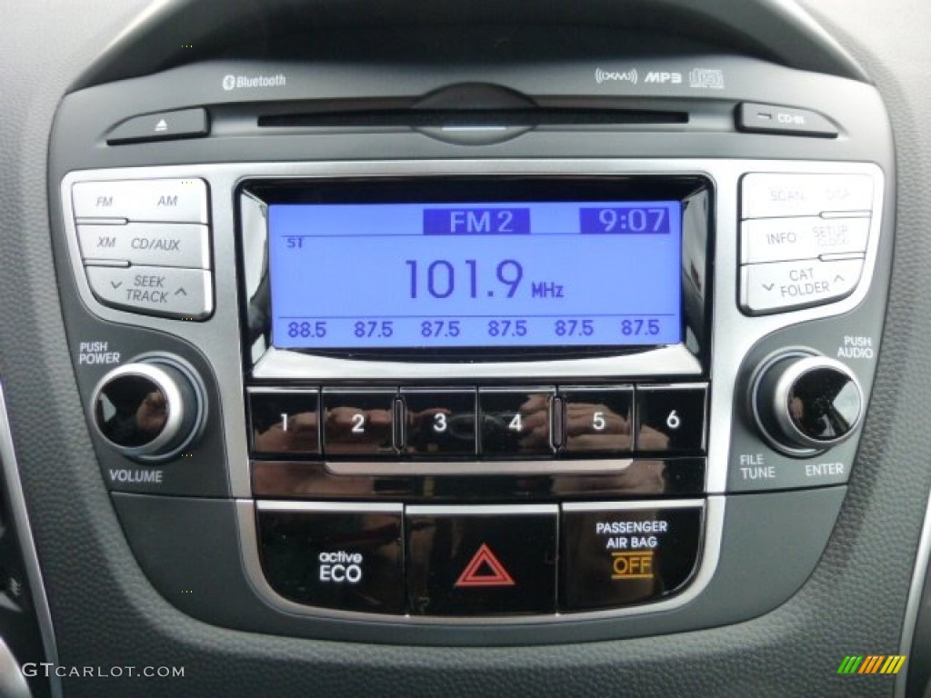2013 Hyundai Tucson GLS AWD Audio System Photo #74888559