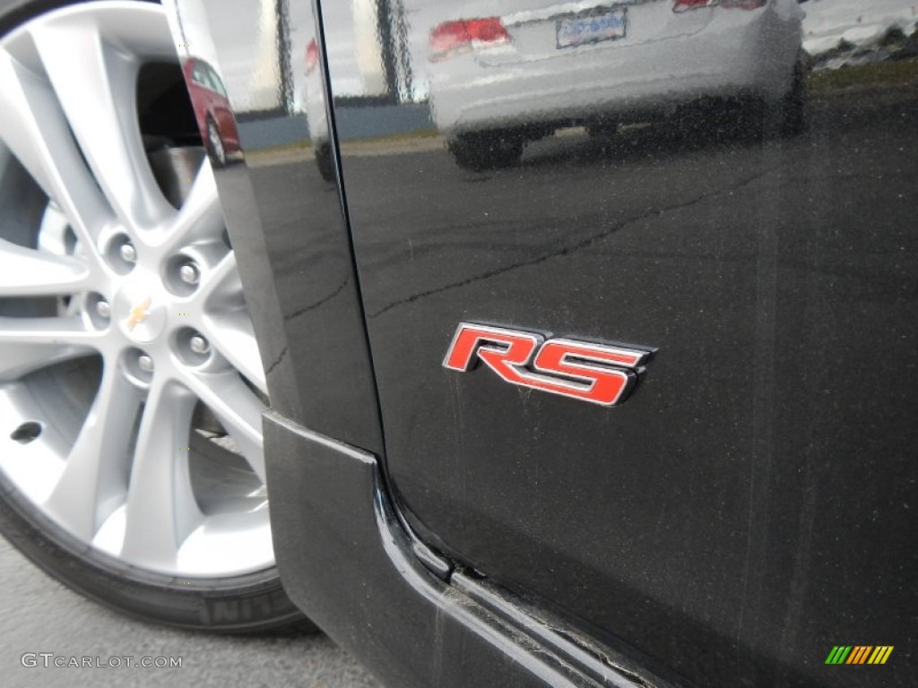 2013 Chevrolet Cruze LTZ/RS Marks and Logos Photos