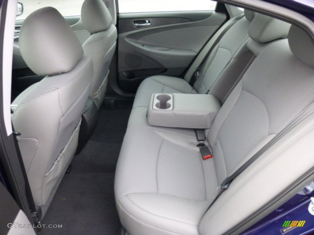 Gray Interior 2013 Hyundai Sonata SE Photo #74889171