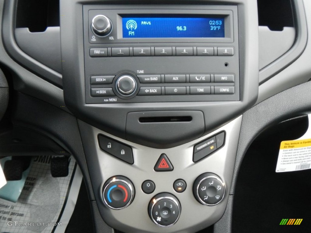 2013 Chevrolet Sonic LS Hatch Controls Photo #74890680