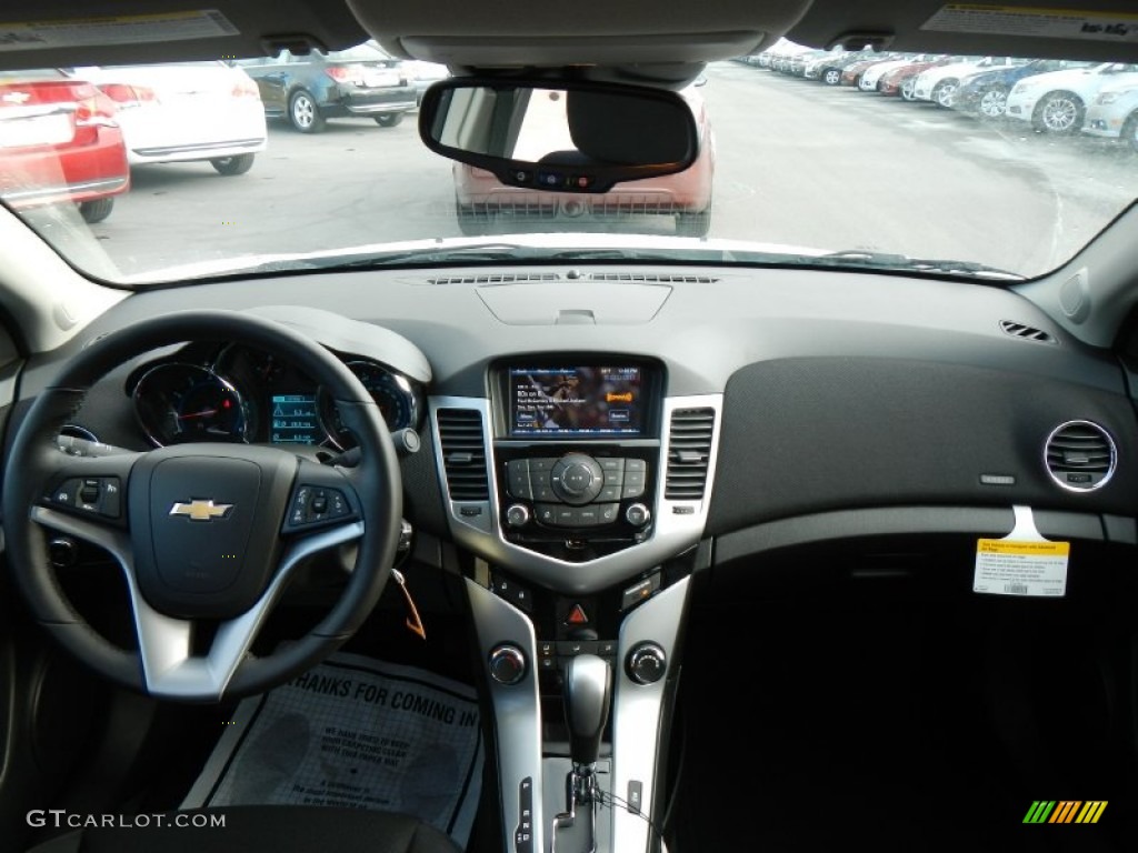 2013 Cruze LT/RS - Summit White / Jet Black photo #11