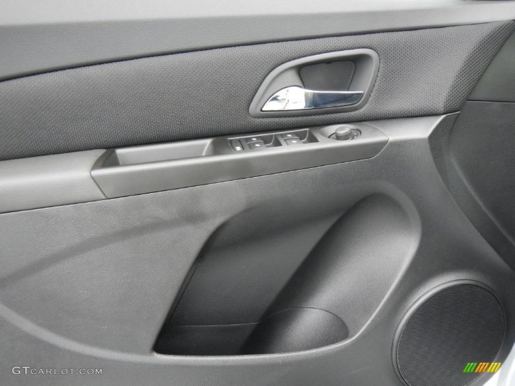 2013 Cruze LT/RS - Summit White / Jet Black photo #18